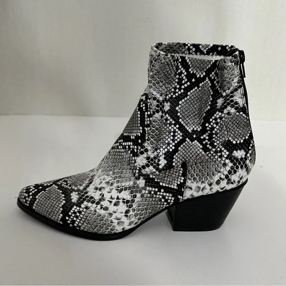YOKI Snakeskin Western Pointed Toe Ankle Boots Faux Leather Zip Booties Size 10 - Picture 5 of 11